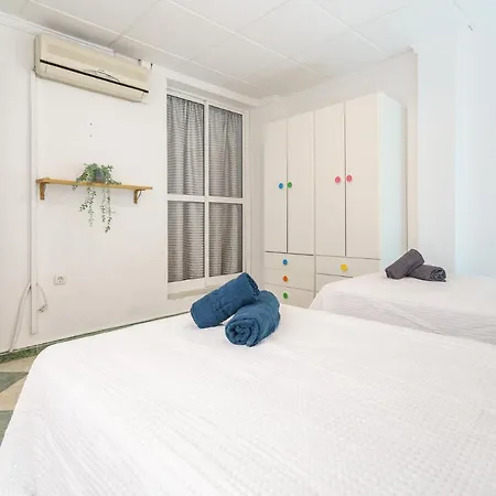 Malagasuite Relax Terrace & Pool Apartment Torremolinos