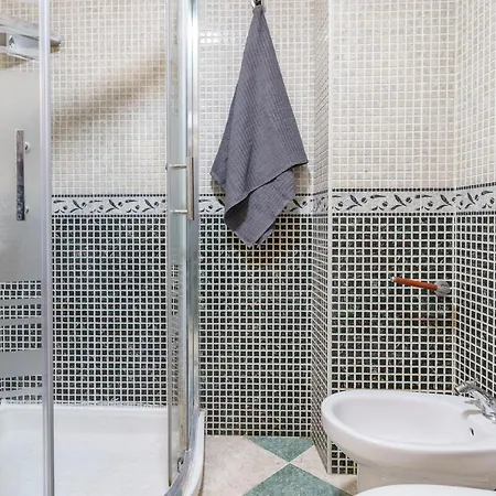 Malagasuite Relax Terrace & Pool Apartment *